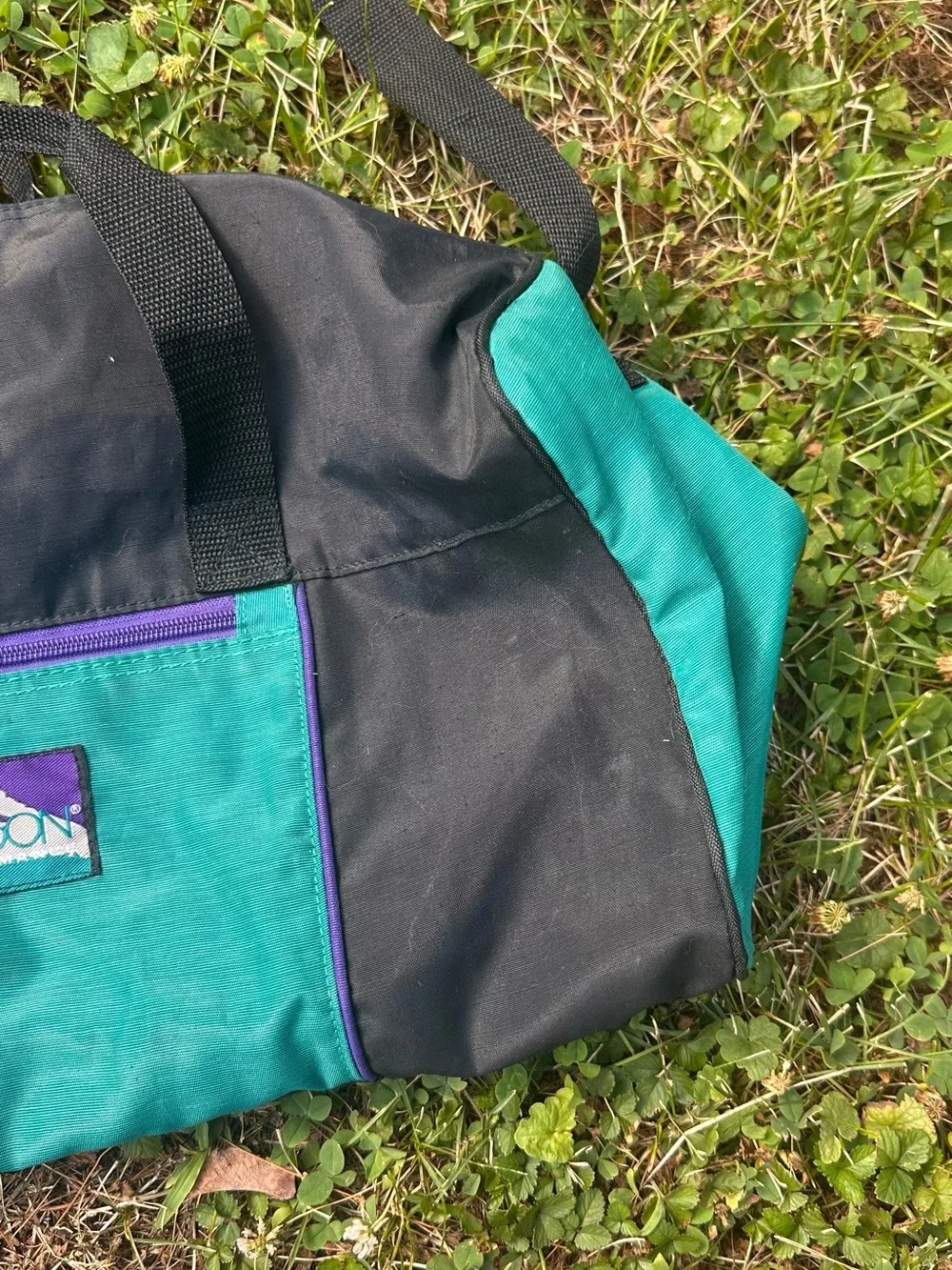 90s Y2K Vintage Sasson Nylon Duffle Gym Bag Zip, 3 Pockets, Adjustable Strap